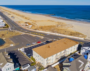 809 Ocean Avenue - Photo Thumbnail 6