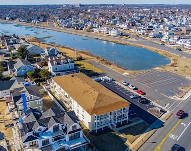 809 Ocean Avenue - Photo Thumbnail 7