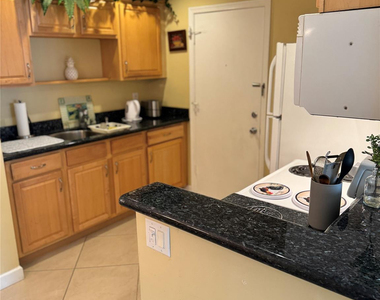 2171 Ne 66th Street - Photo Thumbnail 13