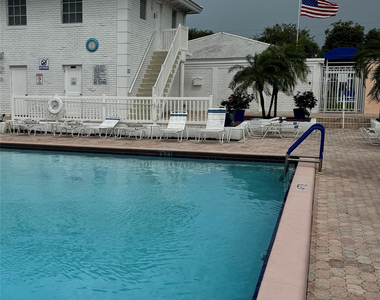 2171 Ne 66th Street - Photo Thumbnail 22
