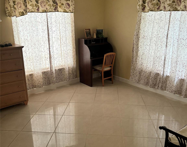 2171 Ne 66th Street - Photo Thumbnail 5
