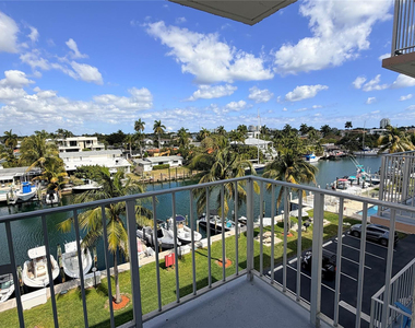 1731 Se 15th Street - Photo Thumbnail 9
