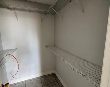 1731 Se 15th Street - Photo Thumbnail 7