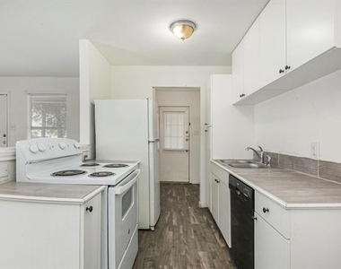 6000 Calloway Court - Photo Thumbnail 9