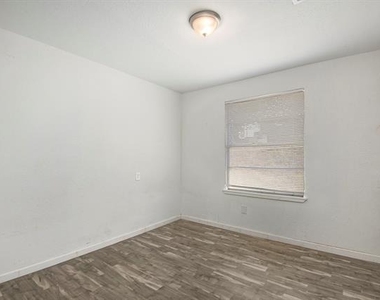 6000 Calloway Court - Photo Thumbnail 17
