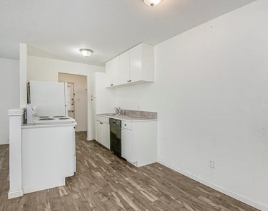 6000 Calloway Court - Photo Thumbnail 8