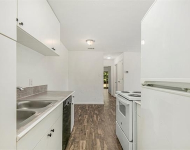 6000 Calloway Court - Photo Thumbnail 11