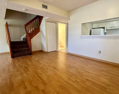 3299 Nw 44th Street - Photo Thumbnail 5