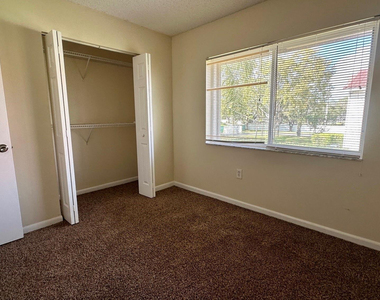 3299 Nw 44th Street - Photo Thumbnail 13