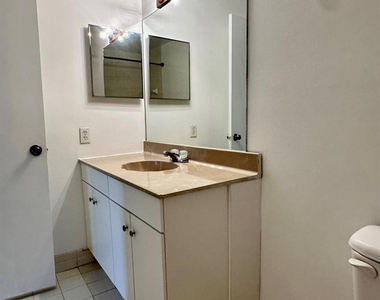 3299 Nw 44th Street - Photo Thumbnail 15