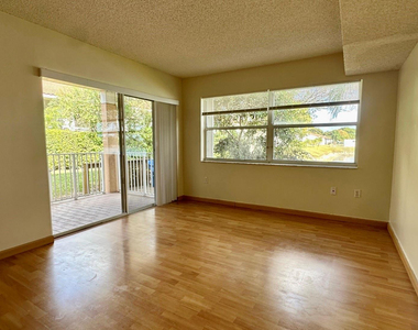 3299 Nw 44th Street - Photo Thumbnail 7