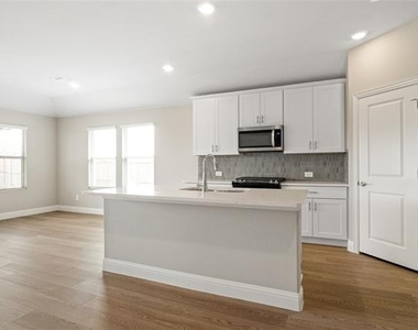 1244 Coneflower Place - Photo Thumbnail 6