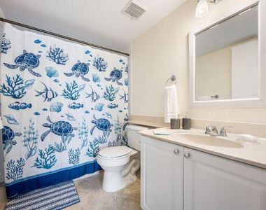 1100 Crestwood Court - Photo Thumbnail 12