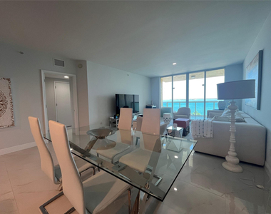 2650 Lake Shore Drive - Photo Thumbnail 20