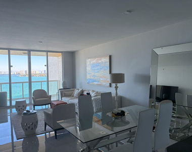 2650 Lake Shore Drive - Photo Thumbnail 1