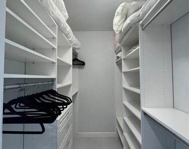 2650 Lake Shore Drive - Photo Thumbnail 29