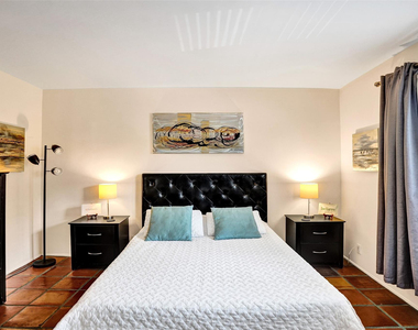 1212 Se 2nd Court - Photo Thumbnail 22