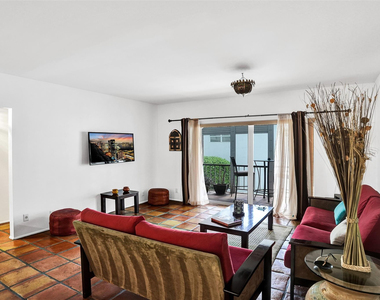 1212 Se 2nd Court - Photo Thumbnail 27
