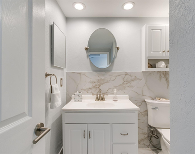 3700 Galt Ocean Drive - Photo Thumbnail 26
