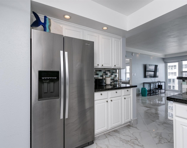 3700 Galt Ocean Drive - Photo Thumbnail 4