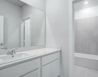 641 Poppy Lane - Photo Thumbnail 6