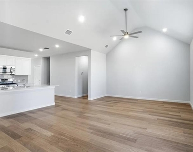 641 Poppy Lane - Photo Thumbnail 3