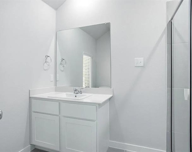641 Poppy Lane - Photo Thumbnail 5