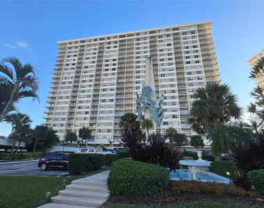 300 Bayview Drive - Photo Thumbnail 44