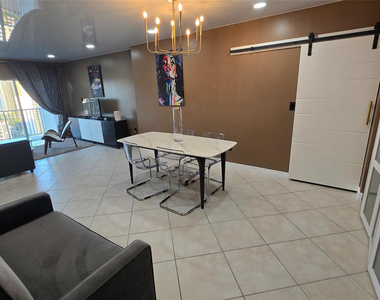 300 Bayview Drive - Photo Thumbnail 6