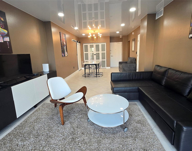 300 Bayview Drive - Photo Thumbnail 18