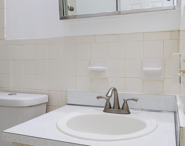 6211 Sw 37th Street - Photo Thumbnail 7