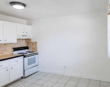 6211 Sw 37th Street - Photo Thumbnail 4