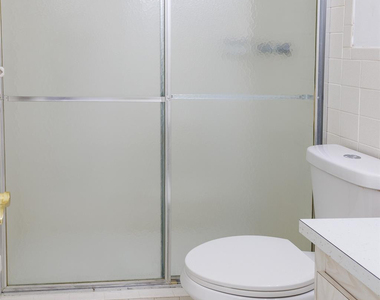 6211 Sw 37th Street - Photo Thumbnail 8