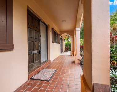 708 Nw 6th Drive - Photo Thumbnail 1