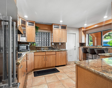 708 Nw 6th Drive - Photo Thumbnail 43