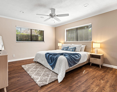 708 Nw 6th Drive - Photo Thumbnail 17