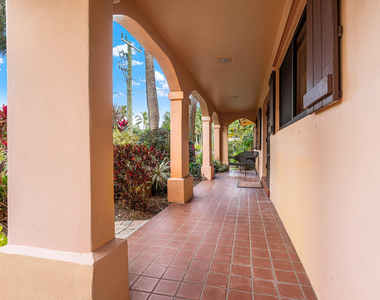 708 Nw 6th Drive - Photo Thumbnail 10