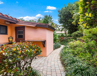 708 Nw 6th Drive - Photo Thumbnail 13