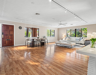 708 Nw 6th Drive - Photo Thumbnail 30