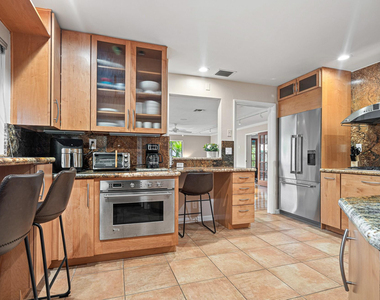 708 Nw 6th Drive - Photo Thumbnail 45