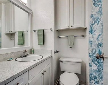 627 Texas Street - Photo Thumbnail 6