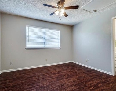 627 Texas Street - Photo Thumbnail 5