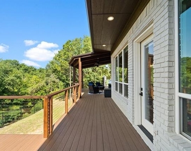 621 Somerset Drive - Photo Thumbnail 10
