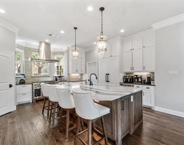621 Somerset Drive - Photo Thumbnail 14