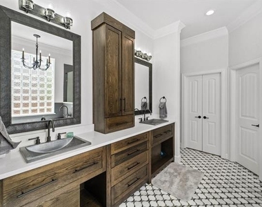 621 Somerset Drive - Photo Thumbnail 19