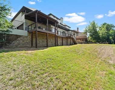 621 Somerset Drive - Photo Thumbnail 13