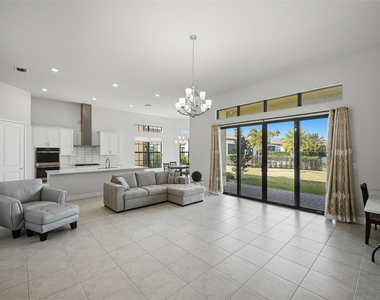 7818 Rowan Terrace - Photo Thumbnail 4
