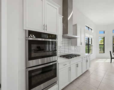 7818 Rowan Terrace - Photo Thumbnail 7
