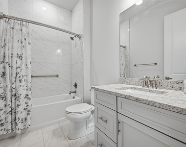 7818 Rowan Terrace - Photo Thumbnail 21