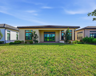 7818 Rowan Terrace - Photo Thumbnail 26